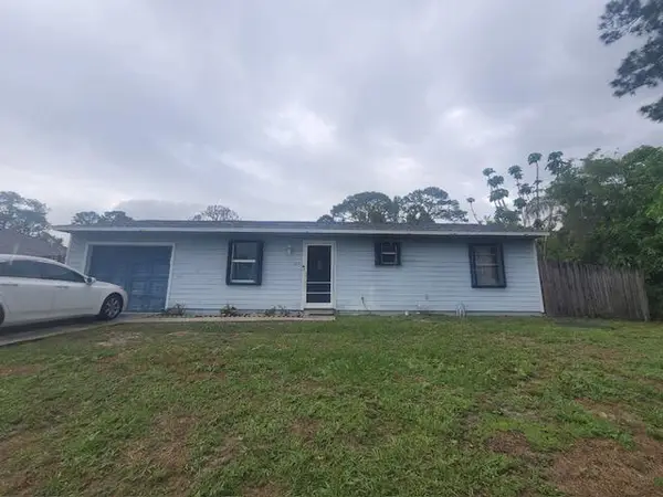 133 SW Essex Drive, Port St Lucie, FL 34984