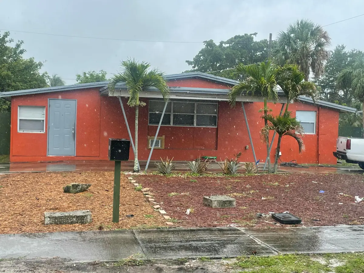 2550 SW 5th Street, Fort Lauderdale, FL 33312 - #1
