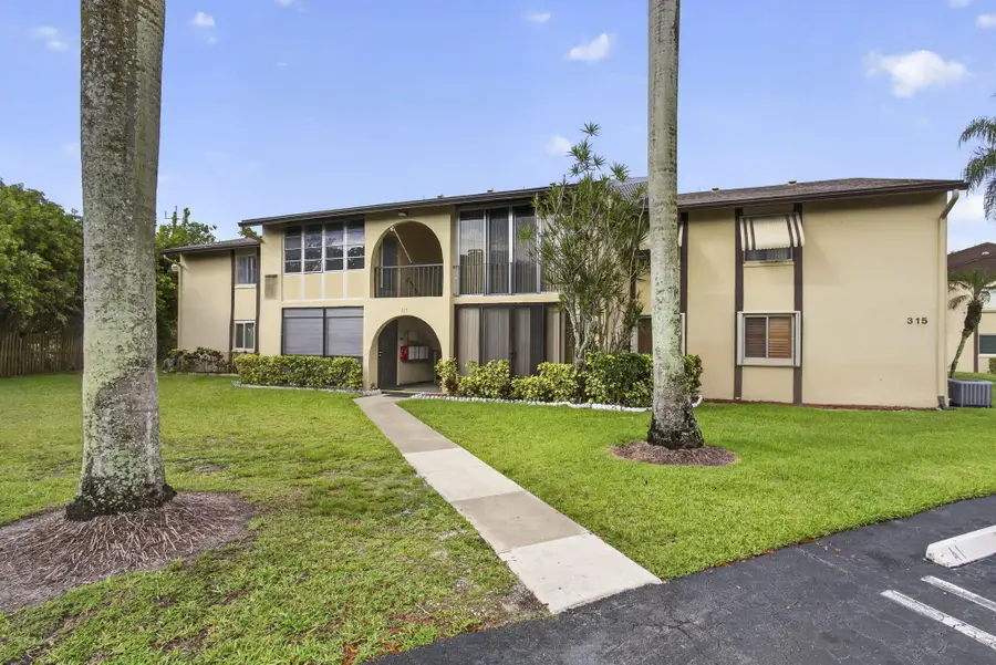 315 Pine Ridge Circle, Greenacres, FL 33463 - #2