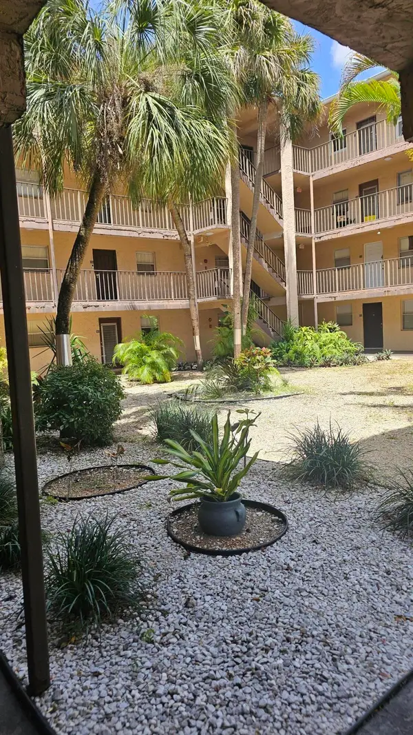 2840 Somerset Drive #418m, Lauderdale Lakes, FL 33311