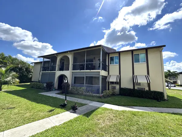 5817 La Pinata Boulevard #B-1, Greenacres, FL 33463