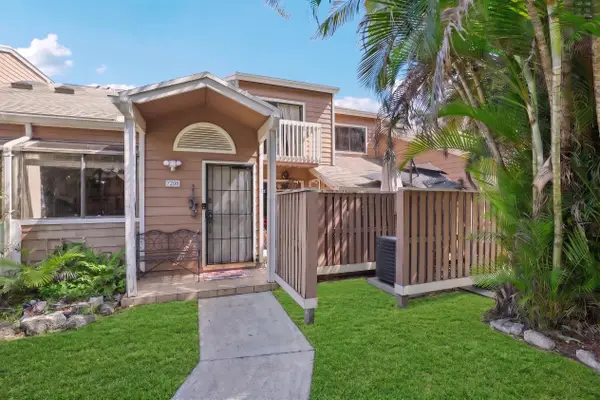 7208 Sportsmans Drive, North Lauderdale, FL 33068