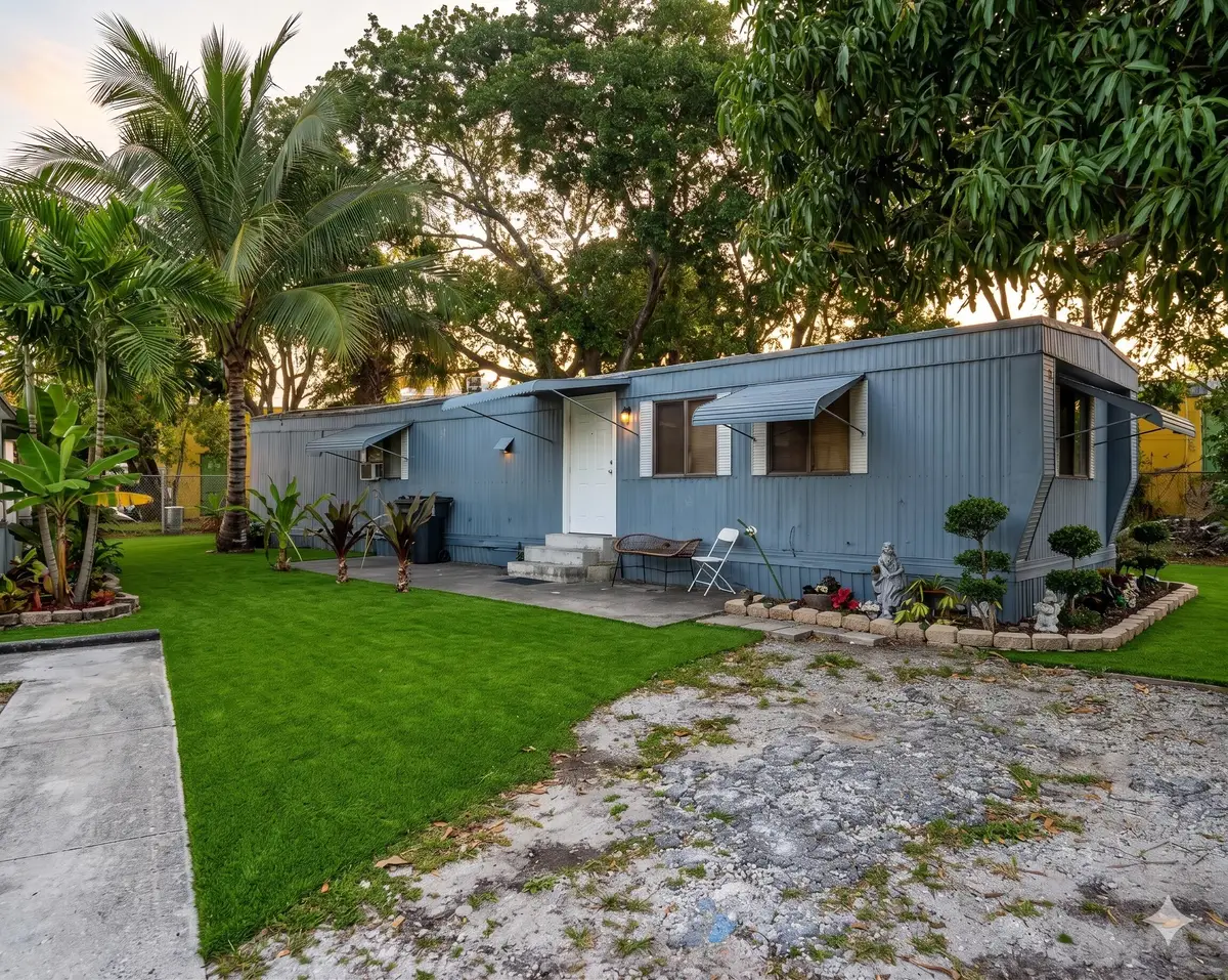 3 Ferne Lane, Greenacres, FL 33467 - #1