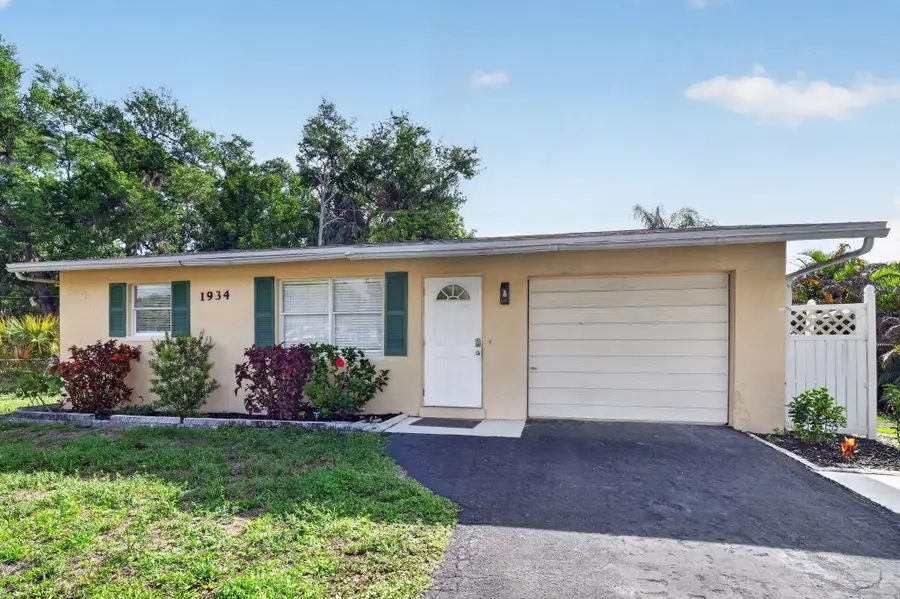 1934 Flamingo Drive, North Fort Myers, FL 33917 - #3