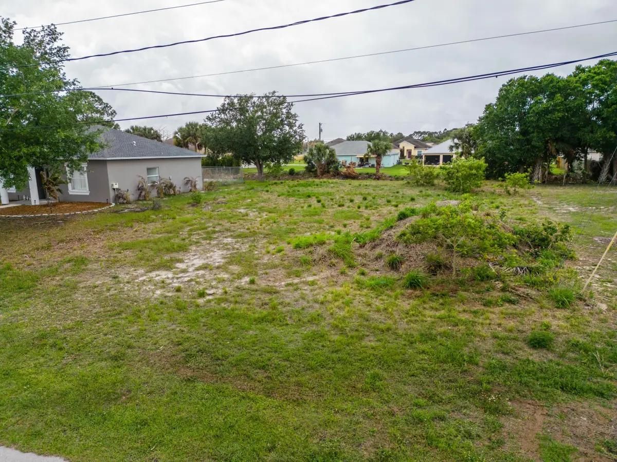 1110 SW Hunnicut Avenue, Port Saint Lucie, FL 34953 - #1