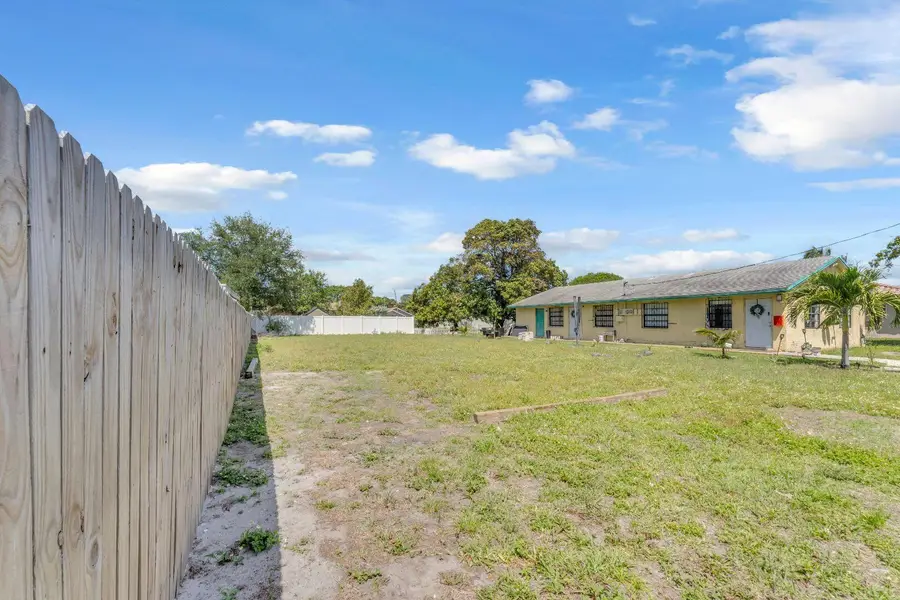 625 NW 15th Avenue, Pompano Beach, FL 33069 - #3