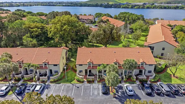 1901 Congressional Way #1901, Deerfield Beach, FL 33442