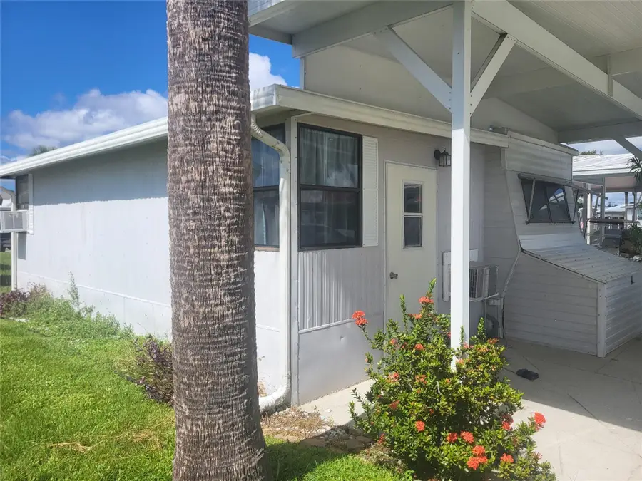 6502 SE 54th Lane, Okeechobee, FL 34974 - #2