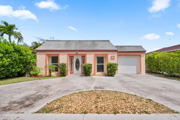 306 18th Avenue N, Lake Worth Beach, FL 33460