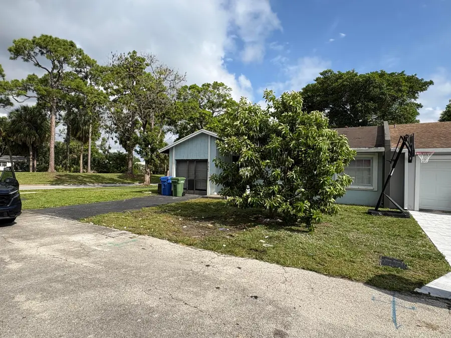 5586 N Lakewood Cir Circle E #A, Margate, FL 33063 - #3