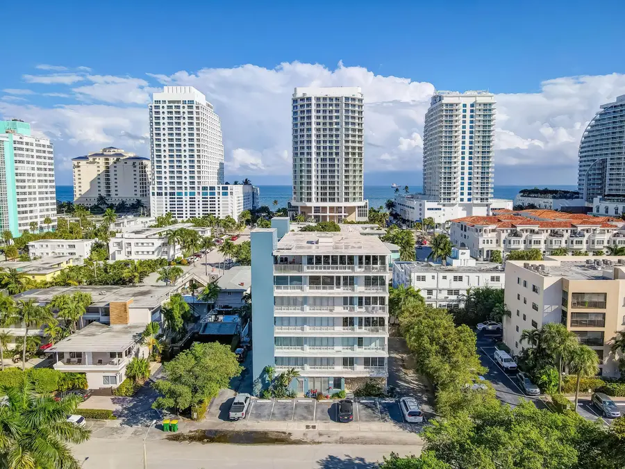 524 Orton Avenue, Fort Lauderdale, FL 33304 - #2