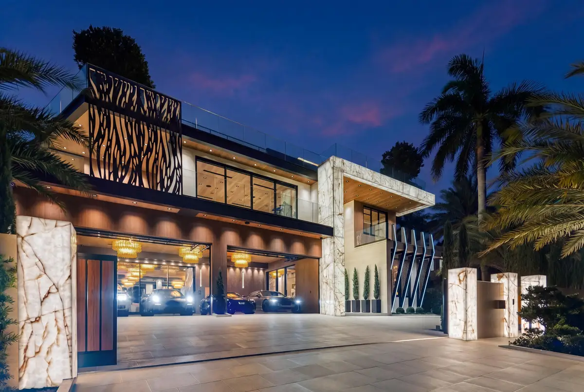 513 Middle River Drive, Fort Lauderdale, FL 33304 - #1