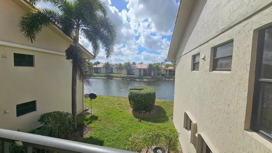 1517 Lake Crystal Drive #E, West Palm Beach, FL 33411 - #2