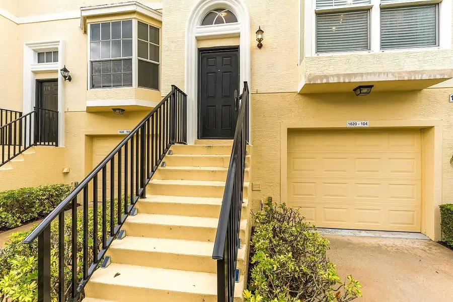 1620 42nd Square #104, Vero Beach, FL 32960 - #2