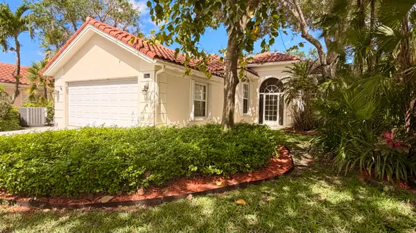 2704 Irma Lake Drive, West Palm Beach, FL 33411