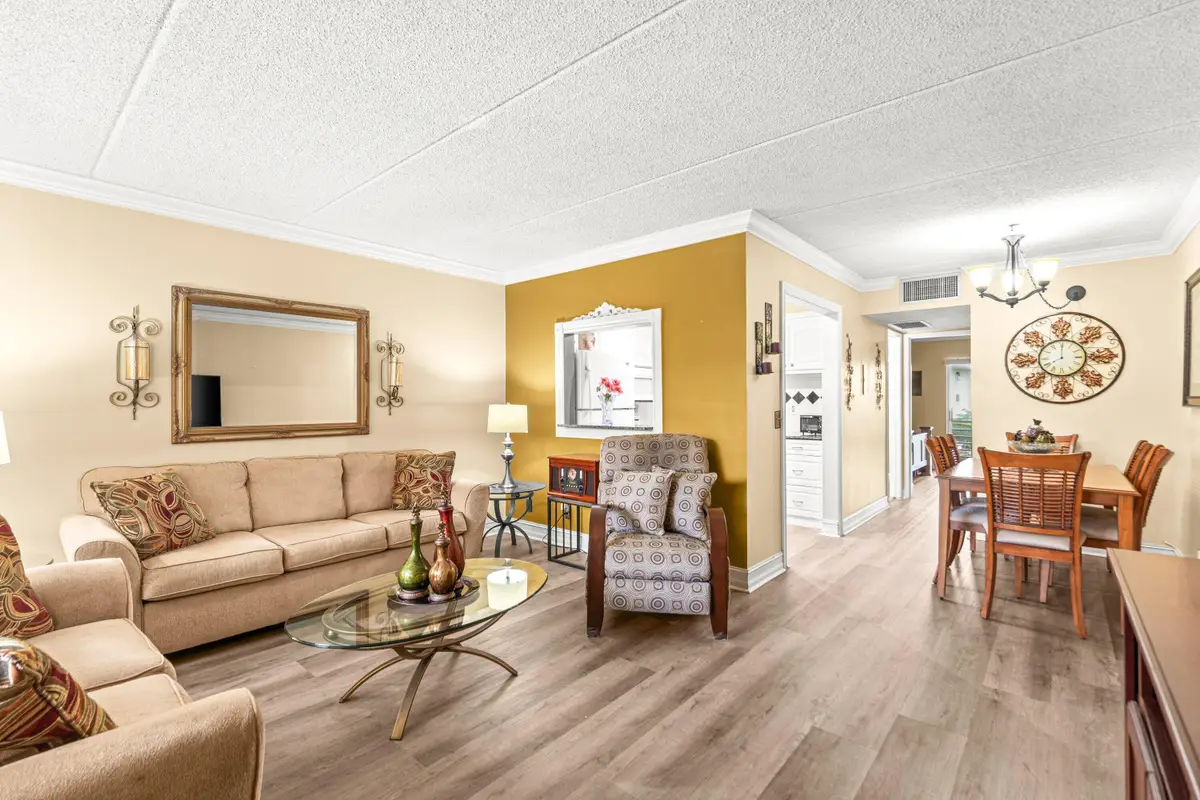 600 Village Green Court, Palm Springs, FL 33461 - #1