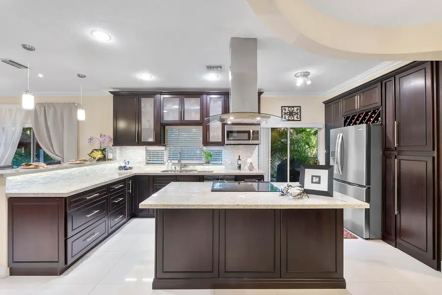 11377 Lakeview Drive #69-u, Coral Springs, FL 33071 - #2