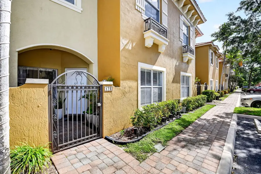 173 Lake Monterey Circle, Boynton Beach, FL 33426 - #2