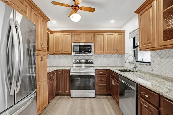 2541 N Carambola Cir Circle #1832, Coconut Creek, FL 33066