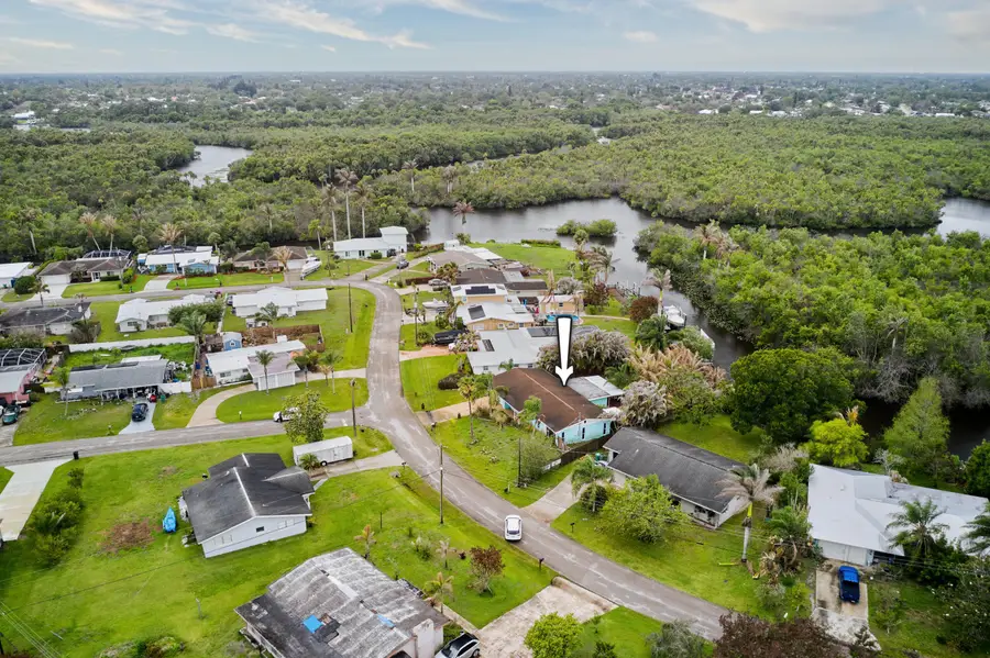 324 Holly Avenue, Port Saint Lucie, FL 34952 - #2