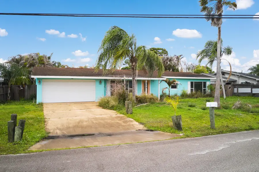 324 Holly Avenue, Port Saint Lucie, FL 34952 - #3