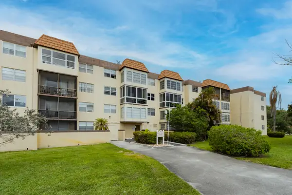 7000 NW 17th Street #419, Plantation, FL 33313