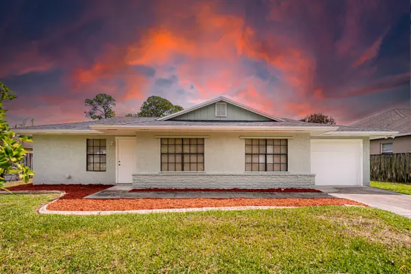 1781 SW Cloverleaf Street, Port St Lucie, FL 34953