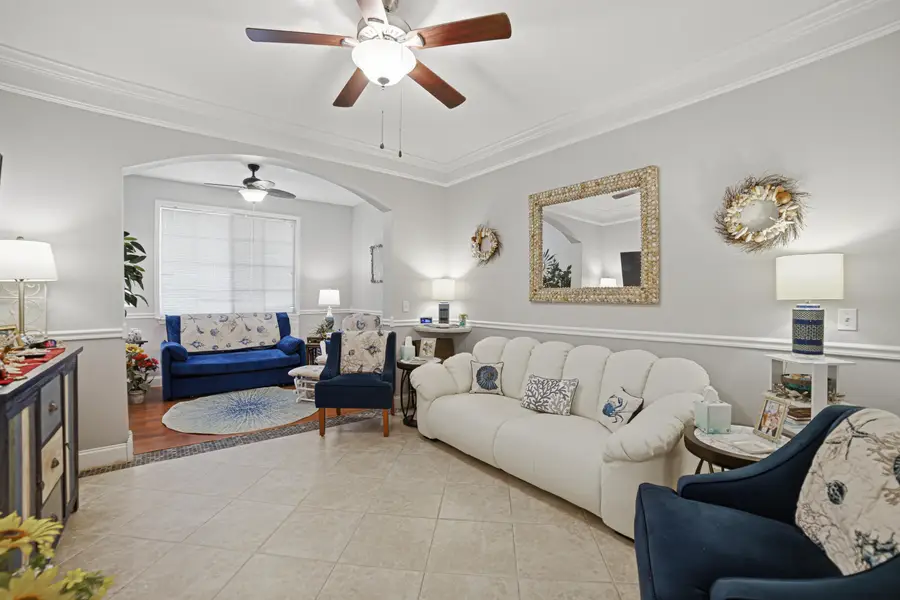 6101 Myrtlewood Circle W, Palm Beach Gardens, FL 33418 - #2