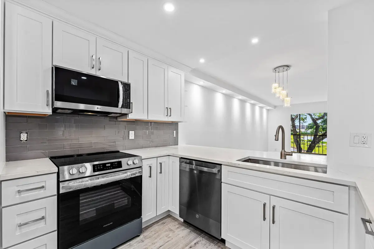 7192 Huntington Lane #208, Delray Beach, FL 33446 - #1