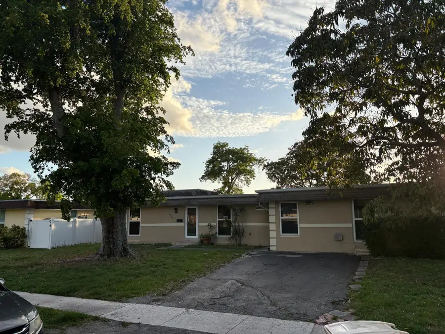 7815 NW 67th Avenue, Tamarac, FL 33321 - #3