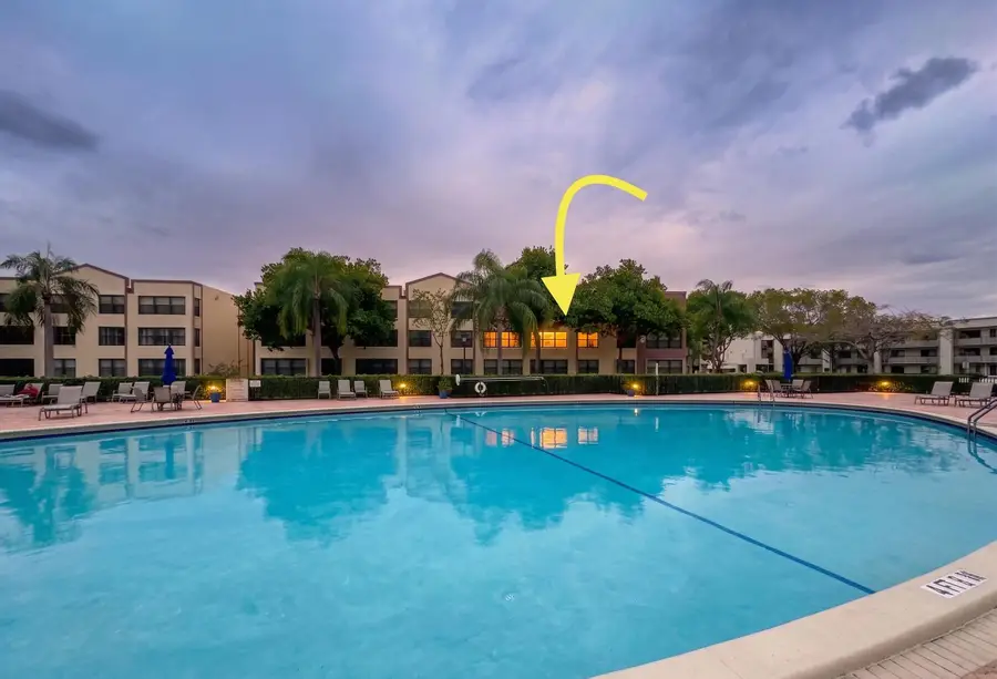 10641 W Clairmont Circle, Tamarac, FL 33321 - #2