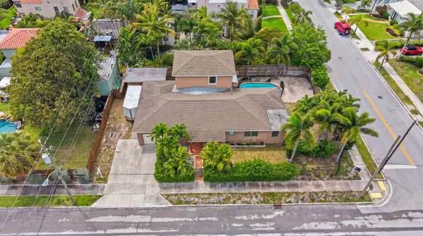 303 Cornell Drive, Lake Worth Beach, FL 33460