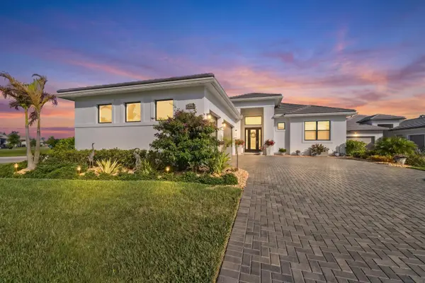 2044 SE Mosaic Boulevard, Port St Lucie, FL 34984