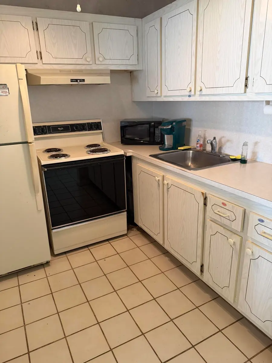 227 Dorset F, Boca Raton, FL 33434 - #3