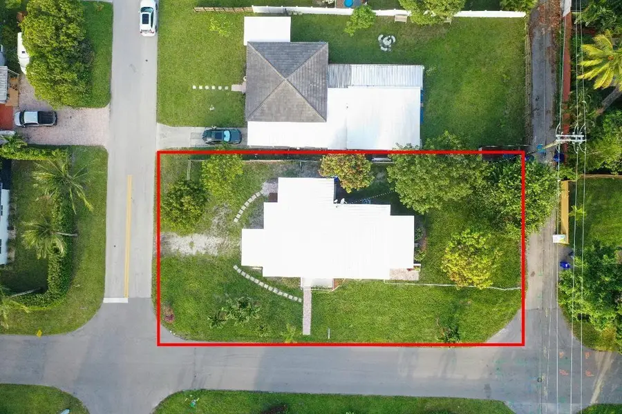 1107 S 15th Avenue, Hollywood, FL 33020 - #2