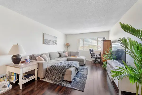 125 Shore Court #304a, North Palm Beach, FL 33408