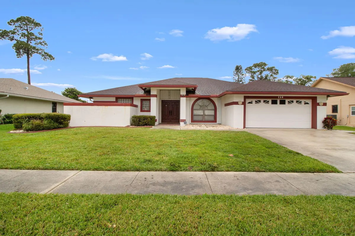132 Kings Way, Royal Palm Beach, FL 33411 - #1