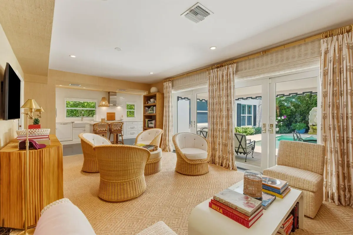 152 Chilean Avenue, Palm Beach, FL 33480 - #1