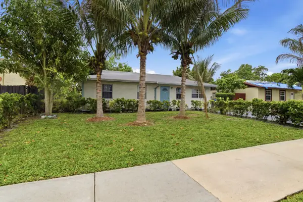 8230 SW 4th Place, North Lauderdale, FL 33068