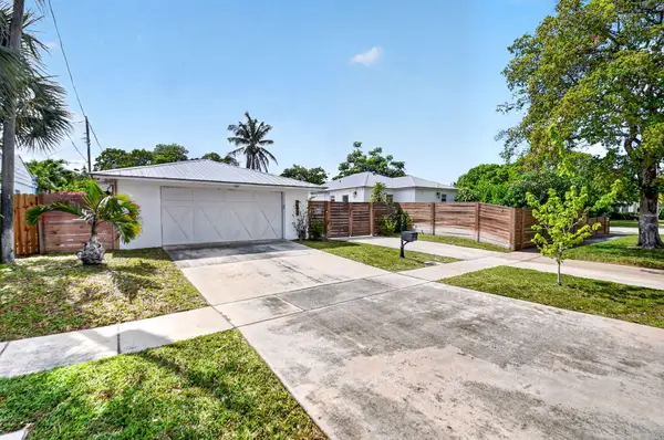 702 Forest Hill Boulevard, West Palm Beach, FL 33405