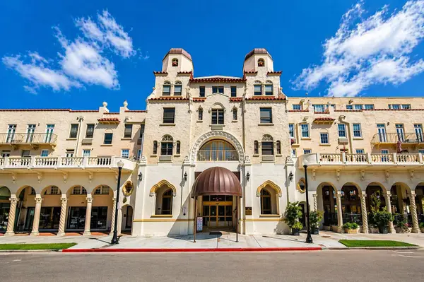 235 Sunrise #3244, Palm Beach, FL 33480