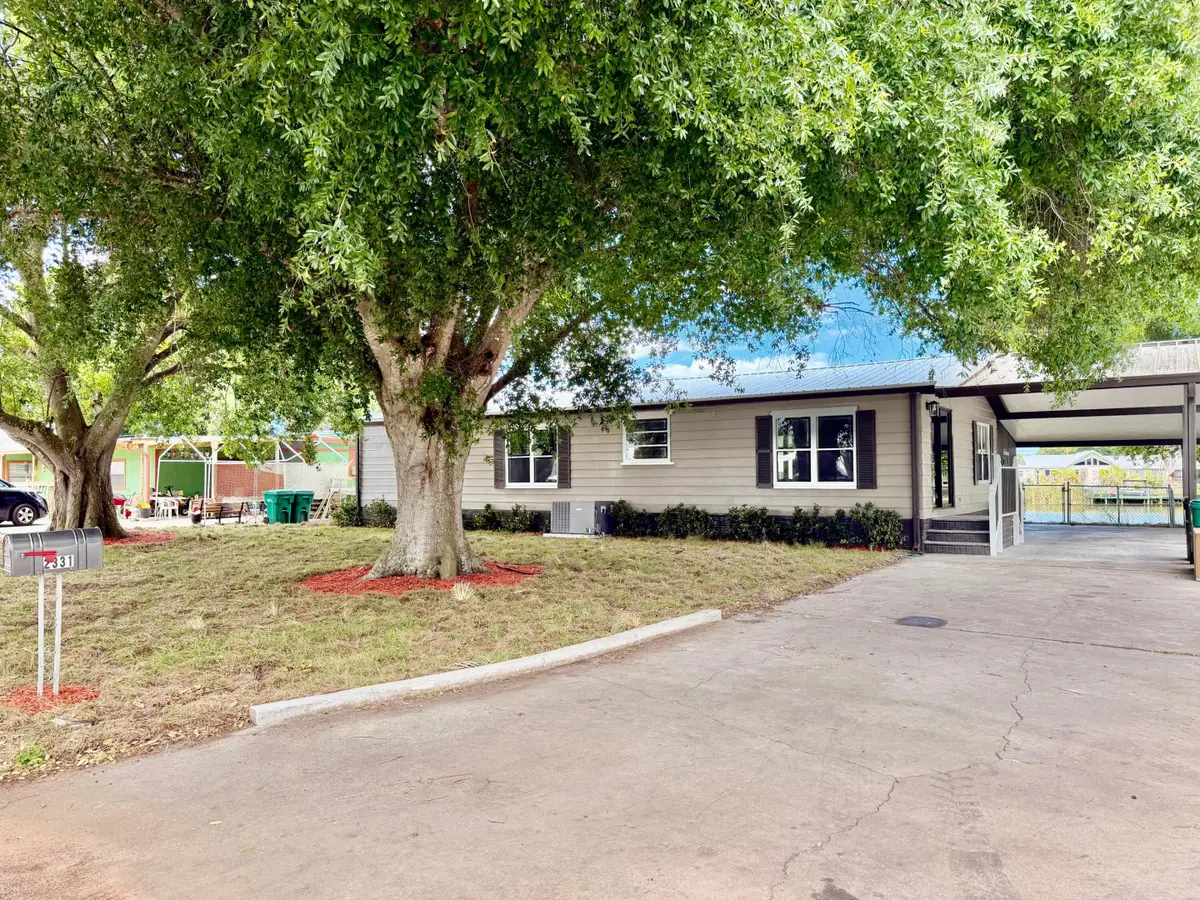 2331 SE 29th Street, Okeechobee, FL 34974 - #1