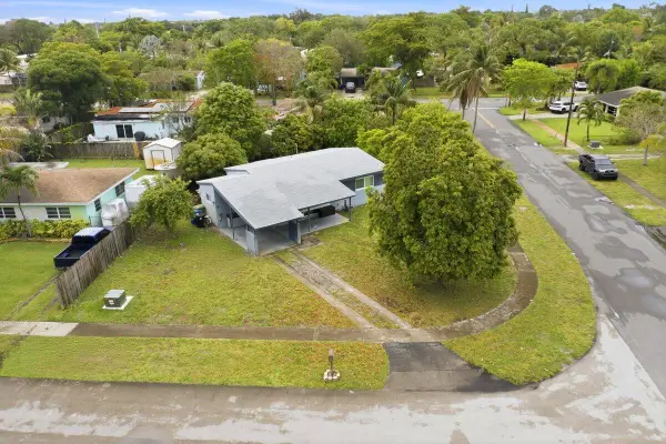 2421 SW 16th Street, Fort Lauderdale, FL 33312