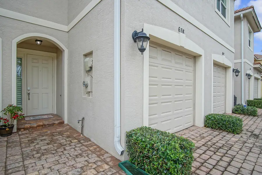 638 SW Glen Crest Way, Stuart, FL 34997 - #3