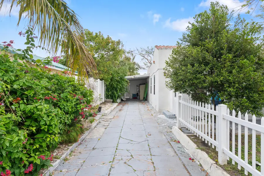 625 Selkirk Street, West Palm Beach, FL 33405 - #3