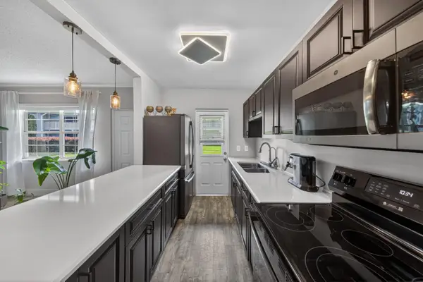 2110 NE 42nd Street #4b, Lighthouse Point, FL 33064