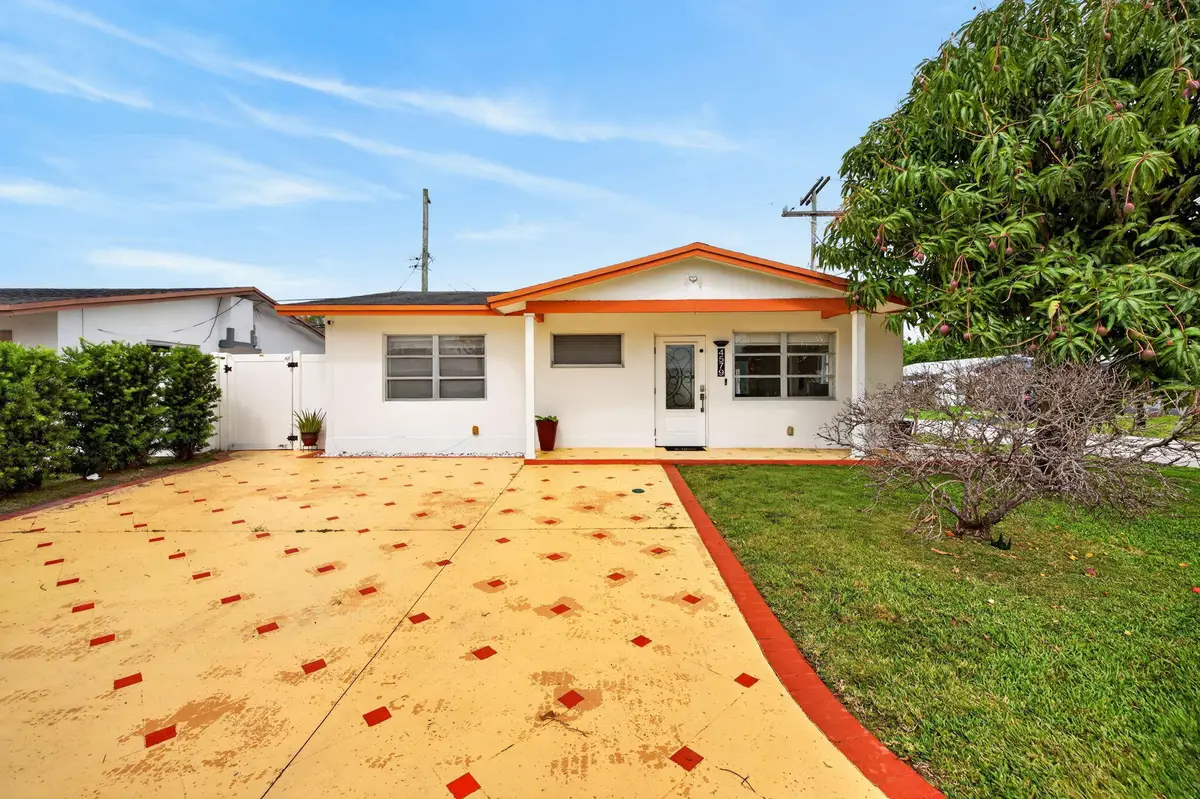 4579 NW 17th Terrace, Tamarac, FL 33309 - #1