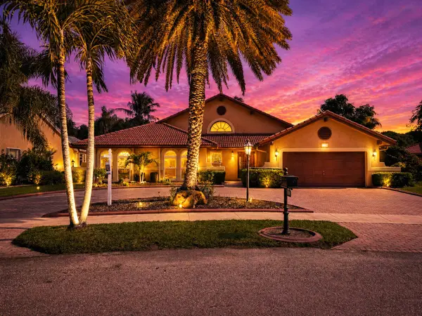 3104 Peachtree Circle, Davie, FL 33328