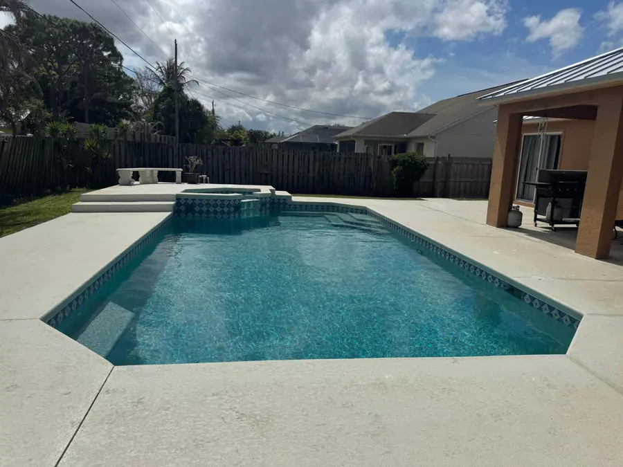 2674 SE Creston Lane, Port Saint Lucie, FL 34952 - #3