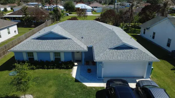 5425 NW Edgewater Avenue, Port St Lucie, FL 34983